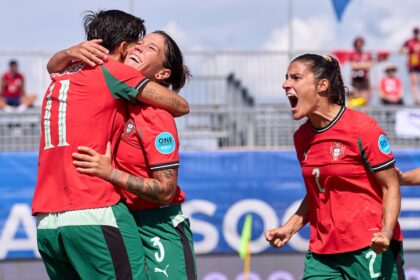 Futebol de praia Selecao feminina goleia Suica e avanca para as meias finais da Liga Europeia