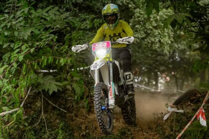 Motociclismo Joana Goncalves vence na categoria Senhoras na segunda ronda do Nacional de EnduroSprint