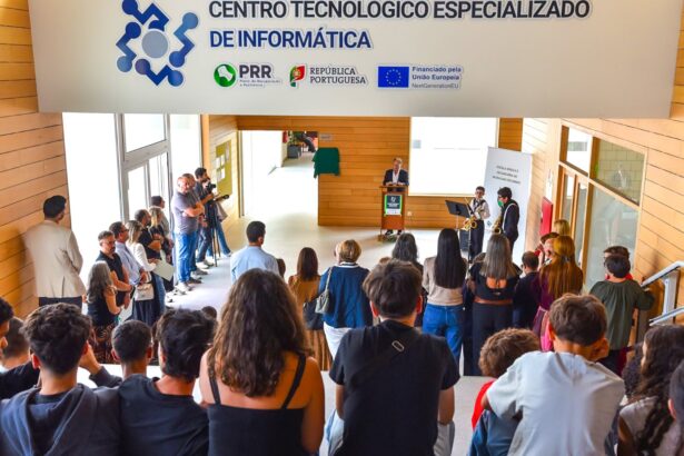 Valenca Inaugurado Centro Tecnologico Especializado de Informatica num investimento de 900 mil euros
