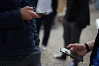 Verificacao de idade na Internet o que vai mudar na Europa ate ao final de 2026