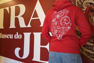 Viana Municipio lanca linha de merchandising Marca Viana concebida por jovem designer de Perre