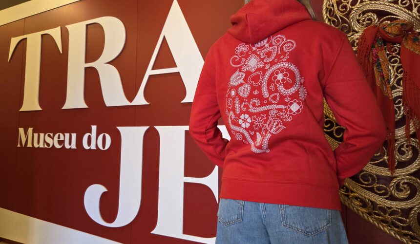Viana Municipio lanca linha de merchandising Marca Viana concebida por jovem designer de Perre