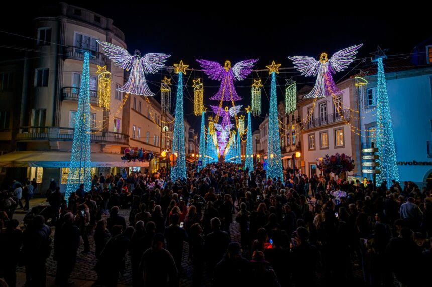 Viana Municipio reforca iluminacao de Natal e expande espetaculos multimedia ate ao Largo de Sao Domingos