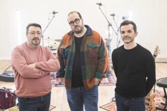 Viana PHOLE apresenta reinterpretacao da concertina no Casino Afifense