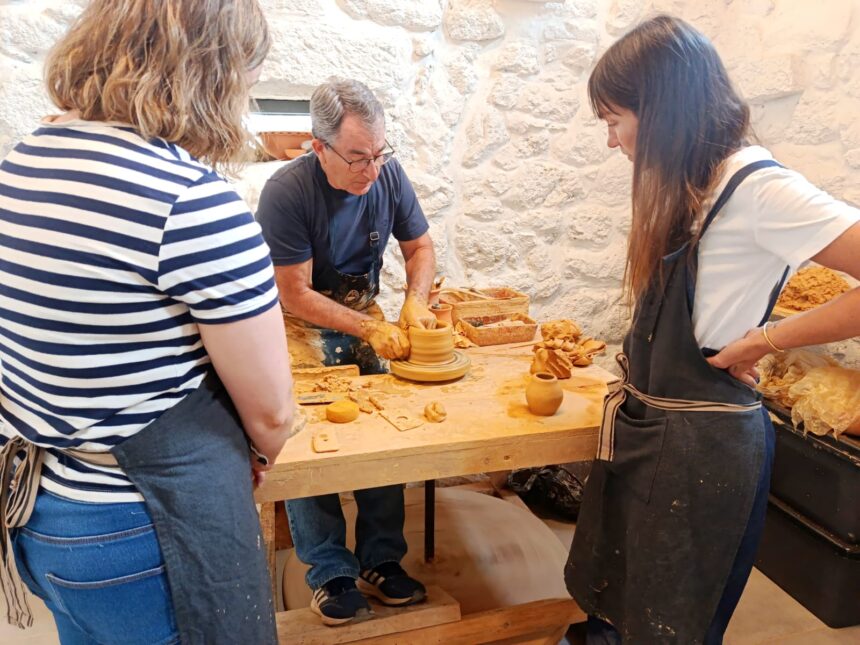 Vila Verde: Município promove loiça tradicional de Prado com programa pedagógico gratuito para escolas Vila Verde Centro Interpretativo do Artesanato em Ceramica em Prado apresenta oferta educativa para 20262027