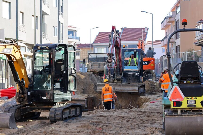 Vila do Conde Obras de requalificacao cortam transito na Rua de Sao Pedro Pescador e Rua da Alegria nas Caxinas