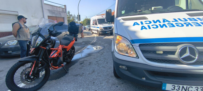 Viana: Jovem ferido com gravidade nas Neves após acidente a envolver mota e carro acidente viana neves mota - 1