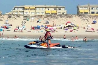 nadadores-salvadores-resgate-praia-vila do conde