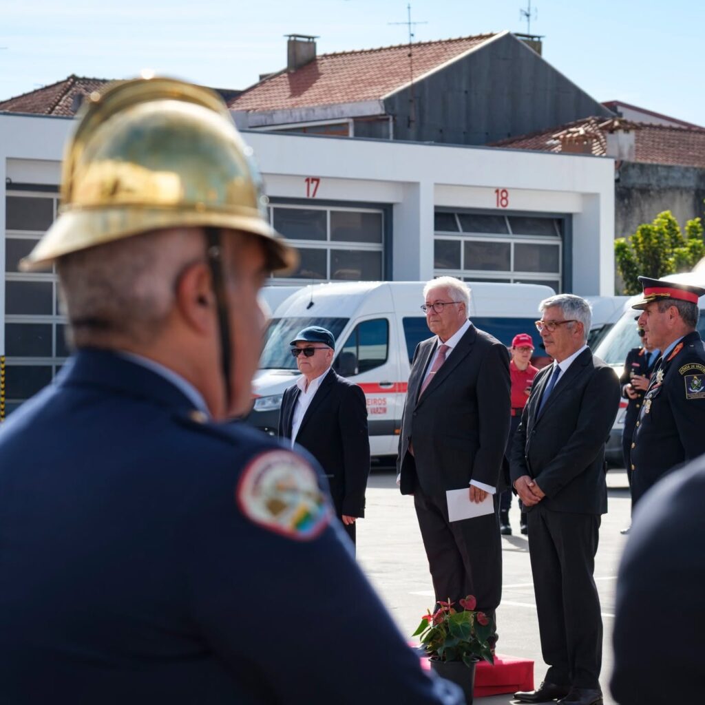 Póvoa de Varzim: Real Associação de Bombeiros Voluntários celebrou 149 anos com benção de viaturas, nova Sala do Bombeiro e ginásio 844340754 1086128014209792 1795477779794114928 n