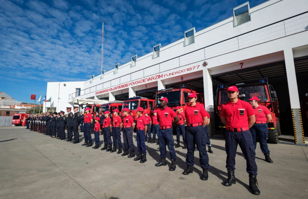 Póvoa de Varzim: Real Associação de Bombeiros Voluntários celebrou 149 anos com benção de viaturas, nova Sala do Bombeiro e ginásio 845554590 1724012211995558 6127366102632607323 n