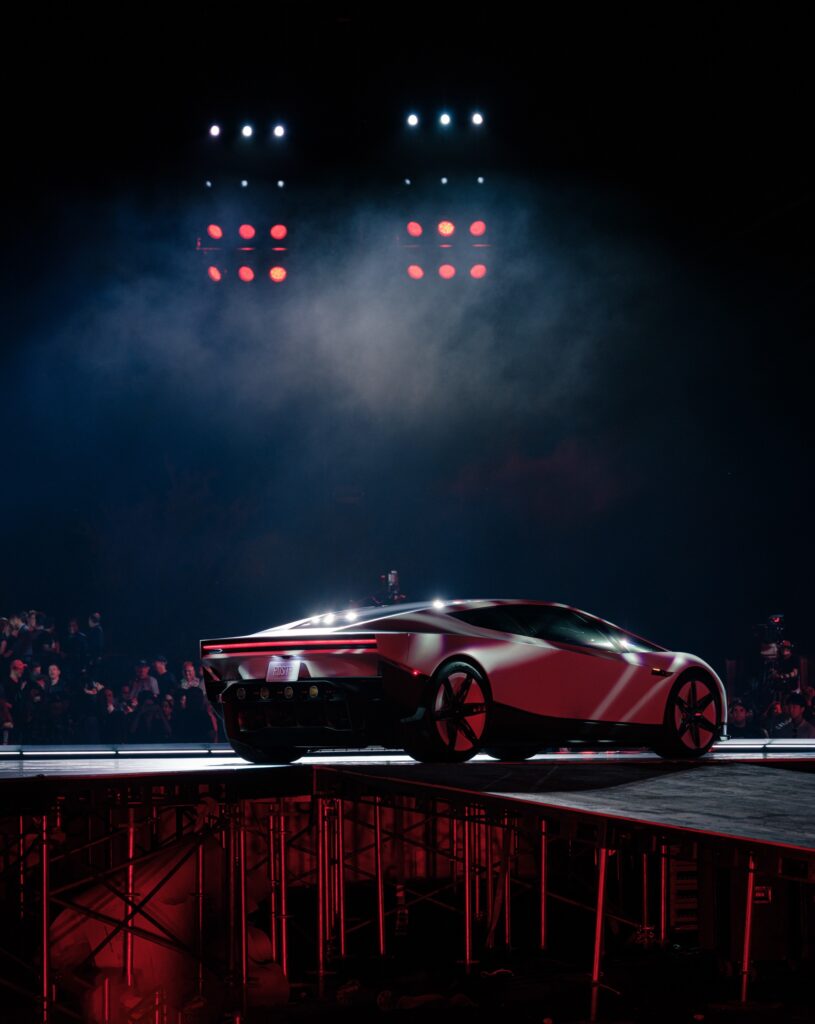 Tesla apresenta novo Roadster com propulsores que permitem manobras em voo 846430297 18639086491004135 4758839030027583006 n