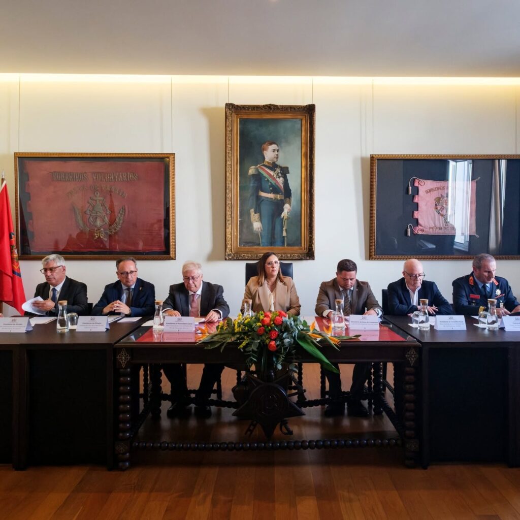 Póvoa de Varzim: Real Associação de Bombeiros Voluntários celebrou 149 anos com benção de viaturas, nova Sala do Bombeiro e ginásio 847006694 1086128170876443 3807275411595634713 n