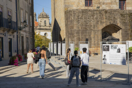 Barcelos Exposicao Viagem Cigana inaugurada no centro da cidade antes de ser apresentada no Conselho da Europa