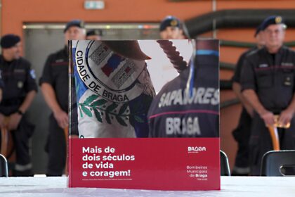 Braga Livro comemorativo recupera mais de 260 anos de historia dos Bombeiros Sapadores