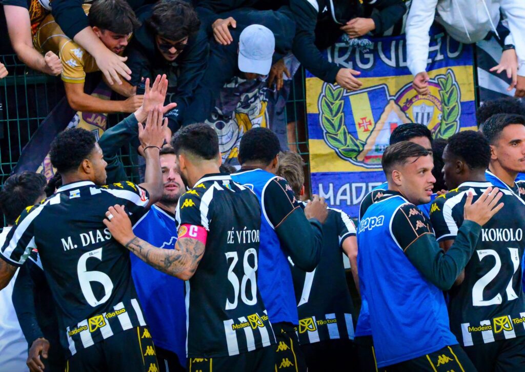 Futebol: SC Braga afunda-se com derrota no Funchal. Nacional vence por 1-0 CD Nacional SC Braga scaled e1792959677240