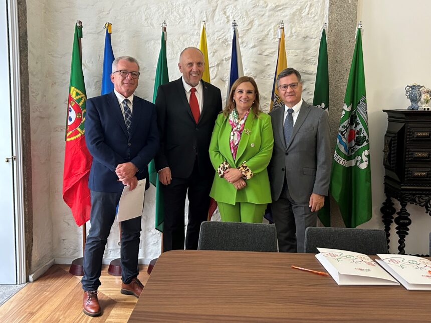 CIM Cavado assina acordo com a Regiao de Pilsen para ferrovia e inovacao