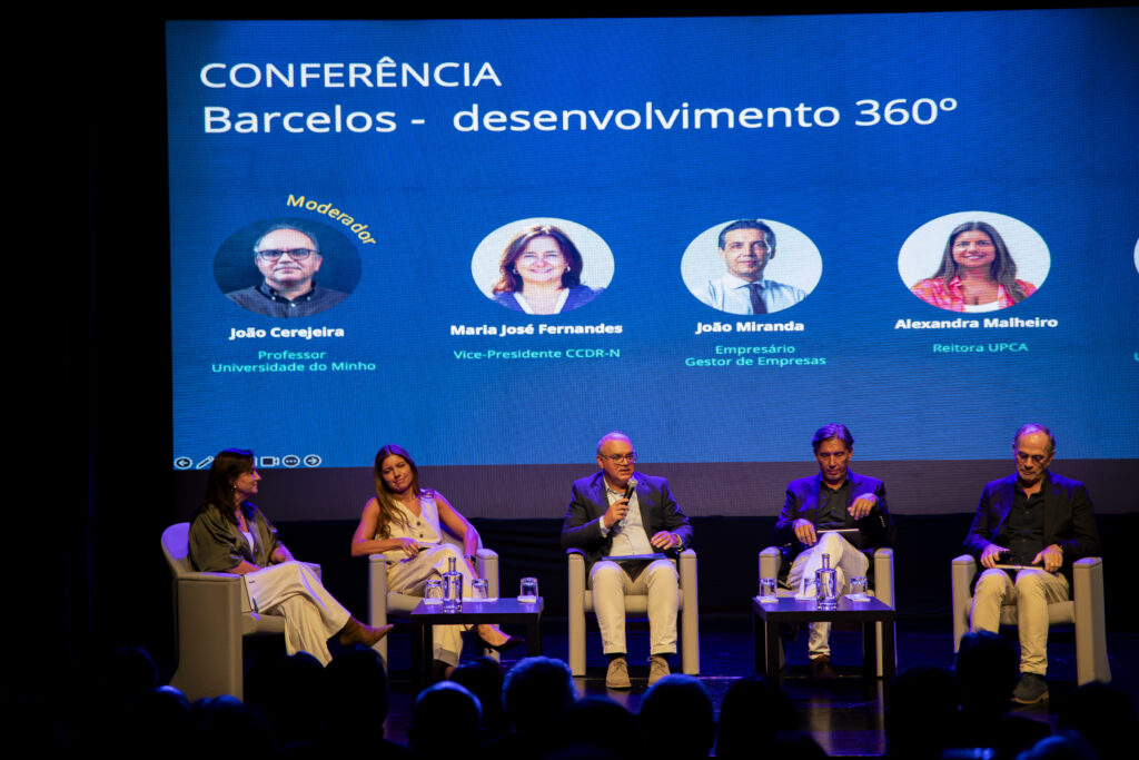 Barcelos: Plano Estratégico 2035 apresentado no Theatro Gil Vicente marca nova etapa no desenvolvimento do concelho Mesa redonda O Desenvolvimento 360° de Barcelos