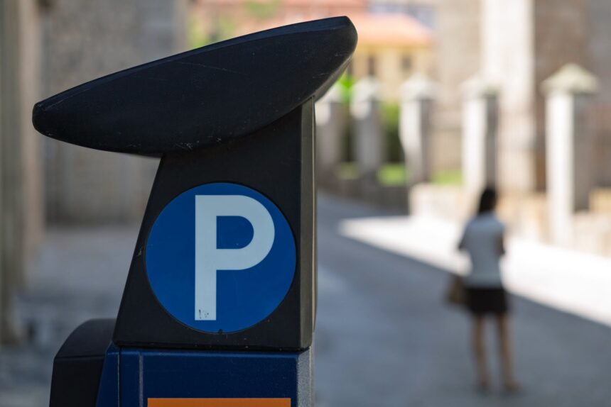 Mobilidade Novo sistema de estacionamento pago em 140 lugares entra em vigor a 26 de outubro