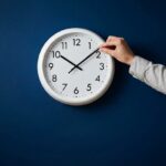 Mudanca de Hora Portugal atrasa os relogios uma hora na madrugada de domingo