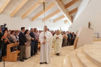Povoa de Varzim Centros Ocupacionais visitam o novo Santuario Eucaristico de Balasar