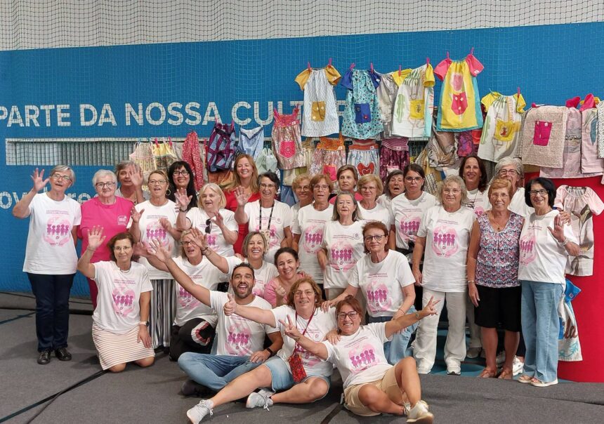 Povoa de Varzim Grupo poveiro Maos de Fada entrega 1.170 pecas de vestuario em encontro nacional da Dress a Girl