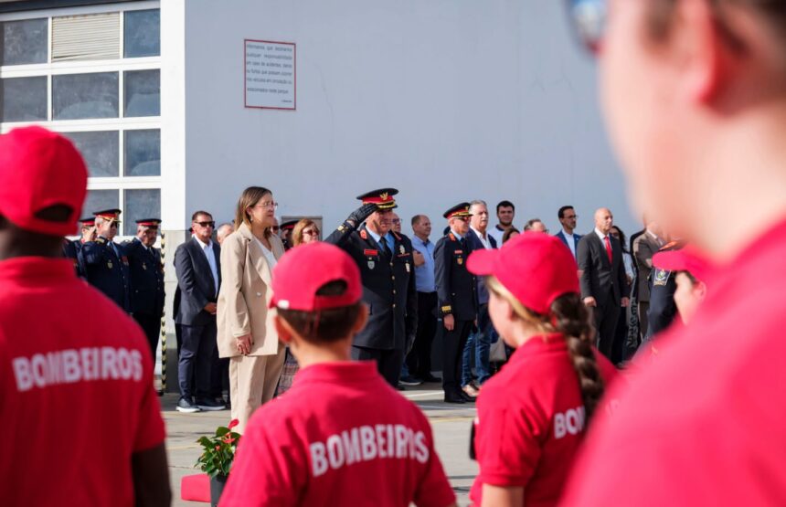 Póvoa de Varzim: Real Associação de Bombeiros Voluntários celebrou 149 anos com benção de viaturas, nova Sala do Bombeiro e ginásio Povoa de Varzim Real Associacao de Bombeiros Voluntarios celebrou149 anos com bencao de viaturas nova Sala do Bombeiro e ginasio