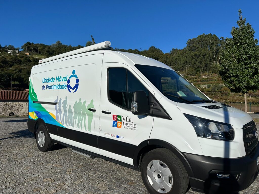Vila Verde: Apresentação de novos veículos de proteção civil e unidade móvel social marca 171.º aniversário Unidade Movel Proximidade VVD 2026 1