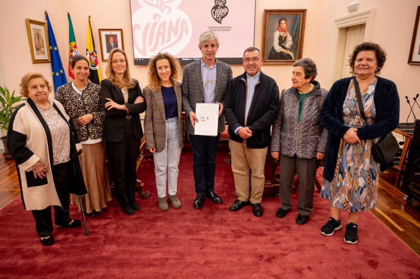 Viana Municipio firma protocolos com cinco IPSS para apoio a aquisicao de viaturas