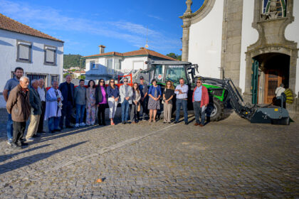Viana do Castelo Areosa recebe novo trator com apoio municipal de 70 mil euros