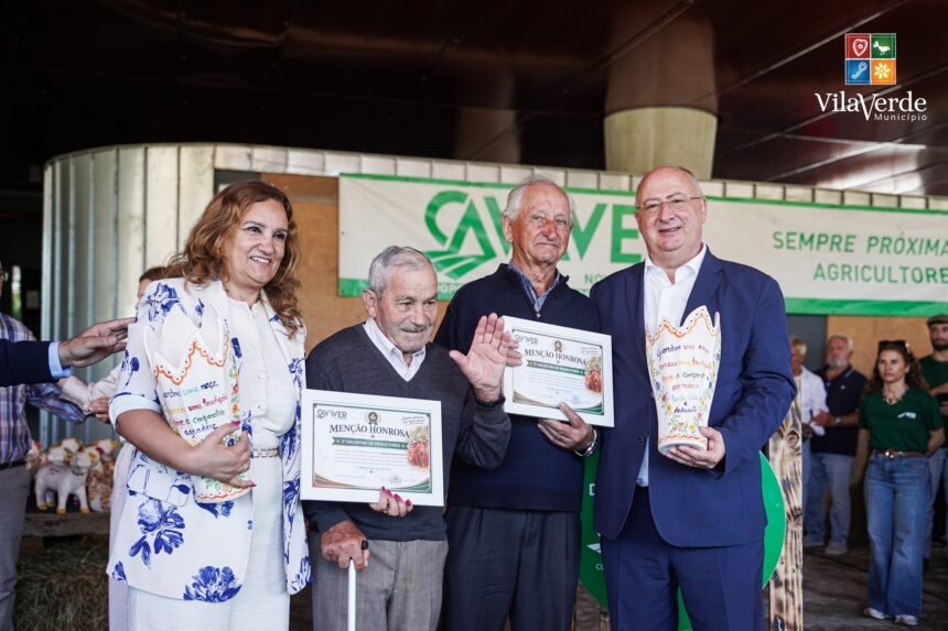 Vila Verde Milhares de pessoas e 36 grupos de concertinas fecham a maior edicao de sempre da Festa das Colheitas