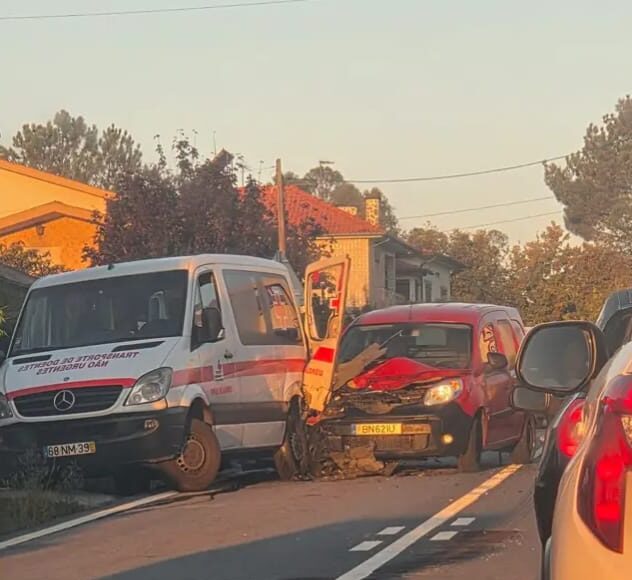 acidente Viana do Castelo ambulancia